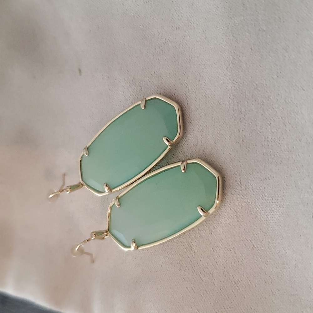 Kendra Scott Faceted Elle Drop Earrings in Matte Mint Iridescent